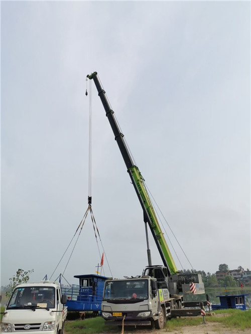 浦东新区桥梁建设吊装案例